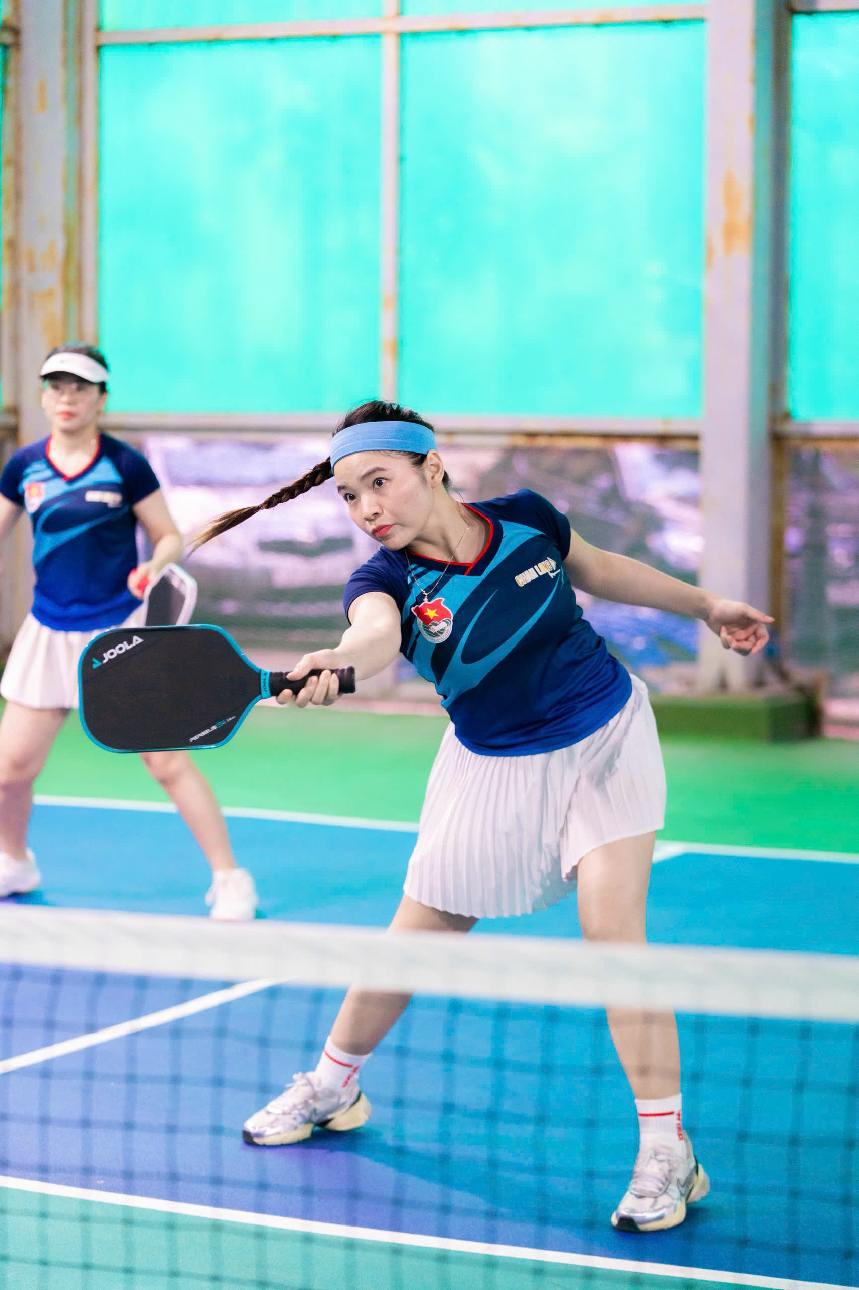 chan long giai thanh nien 4